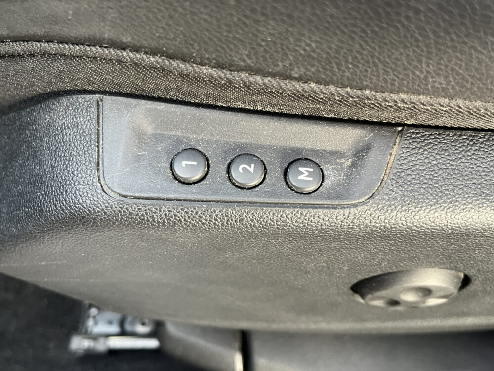 Opel Grandland X 1.6 Turbo Hybrid4 Ultimate 300PK! // MEMORY SEATS // NAVI // TREKHAAK // CAMERA // CRUISE // STOELVERWARMING + VERKOELING // 12