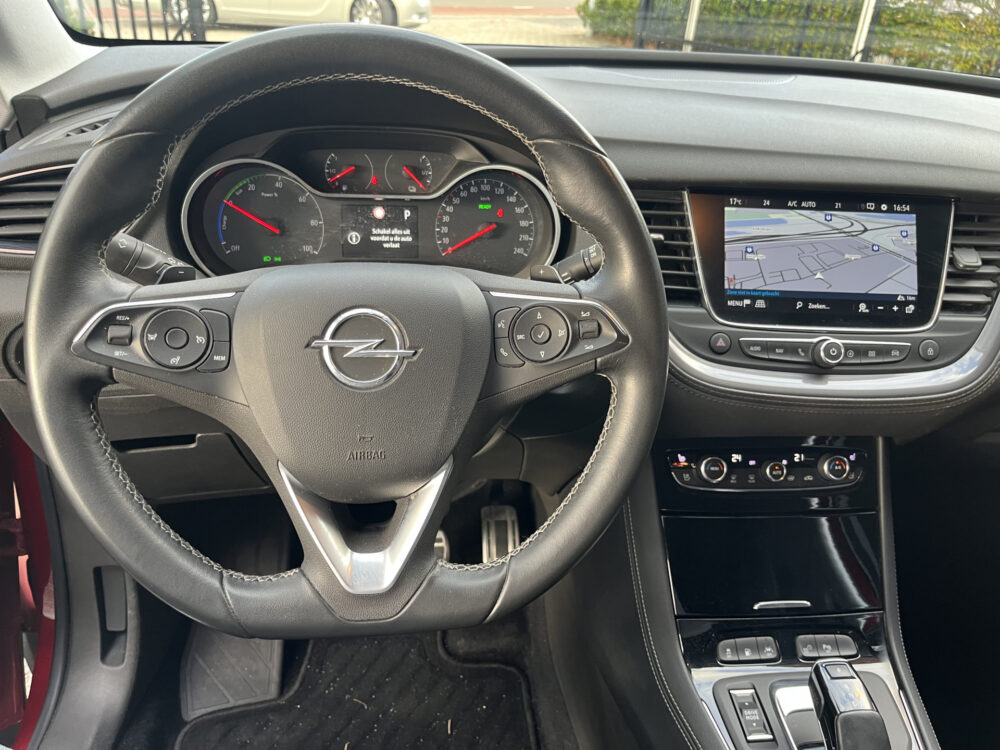 Opel Grandland X 1.6 Turbo Hybrid4 Ultimate 300PK! // MEMORY SEATS // NAVI // TREKHAAK // CAMERA // CRUISE // STOELVERWARMING + VERKOELING // 14