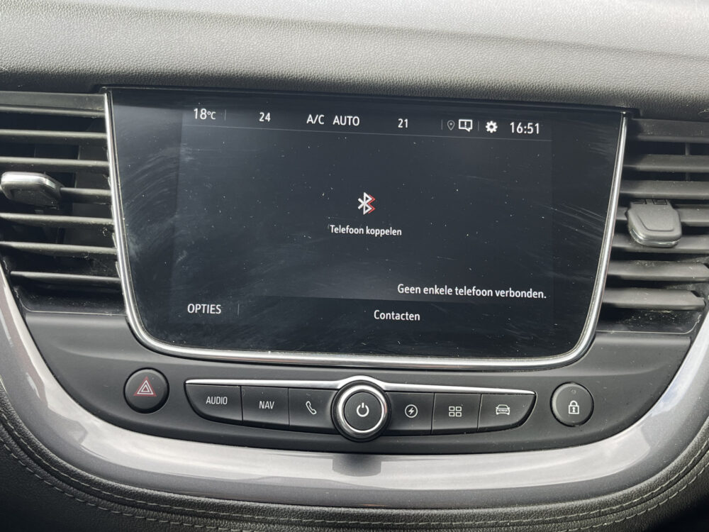 Opel Grandland X 1.6 Turbo Hybrid4 Ultimate 300PK! // MEMORY SEATS // NAVI // TREKHAAK // CAMERA // CRUISE // STOELVERWARMING + VERKOELING // 19