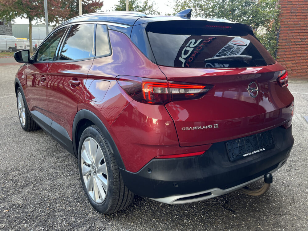 Opel Grandland X 1.6 Turbo Hybrid4 Ultimate 300PK! // MEMORY SEATS // NAVI // TREKHAAK // CAMERA // CRUISE // STOELVERWARMING + VERKOELING // 3