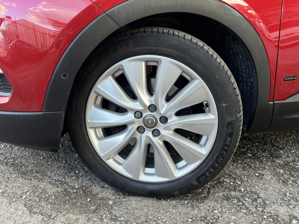 Opel Grandland X 1.6 Turbo Hybrid4 Ultimate 300PK! // MEMORY SEATS // NAVI // TREKHAAK // CAMERA // CRUISE // STOELVERWARMING + VERKOELING // 8