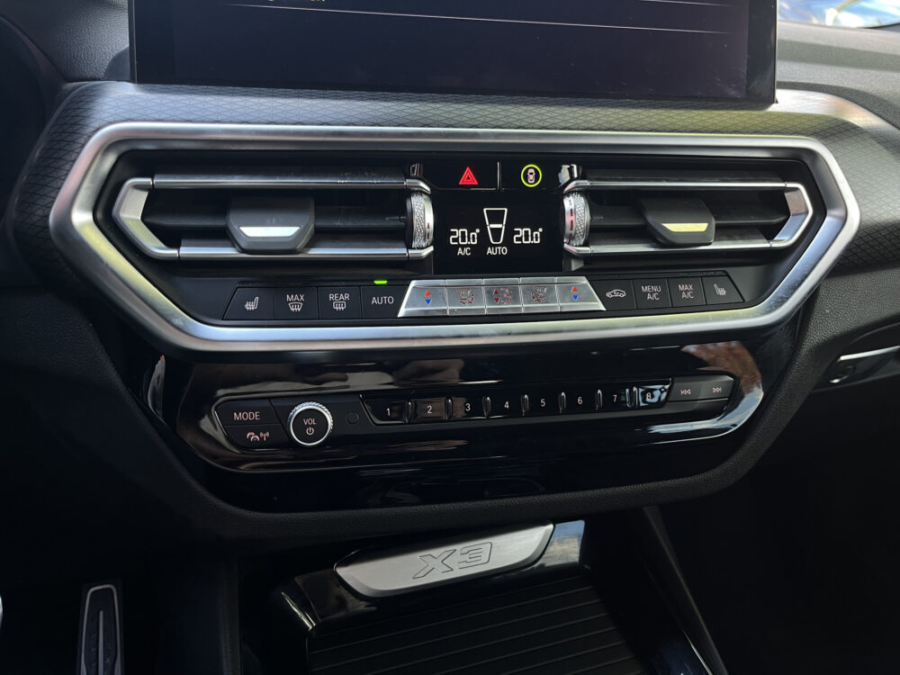 BMW X3 xDrive30e High Executive M-Sport Shadow Line // LEDER // ELEK.STOEL+GEHEUGEN // ELEK. KLEP // SCHUIF-KANTELDAK // 360 CAMERA+SEN 30