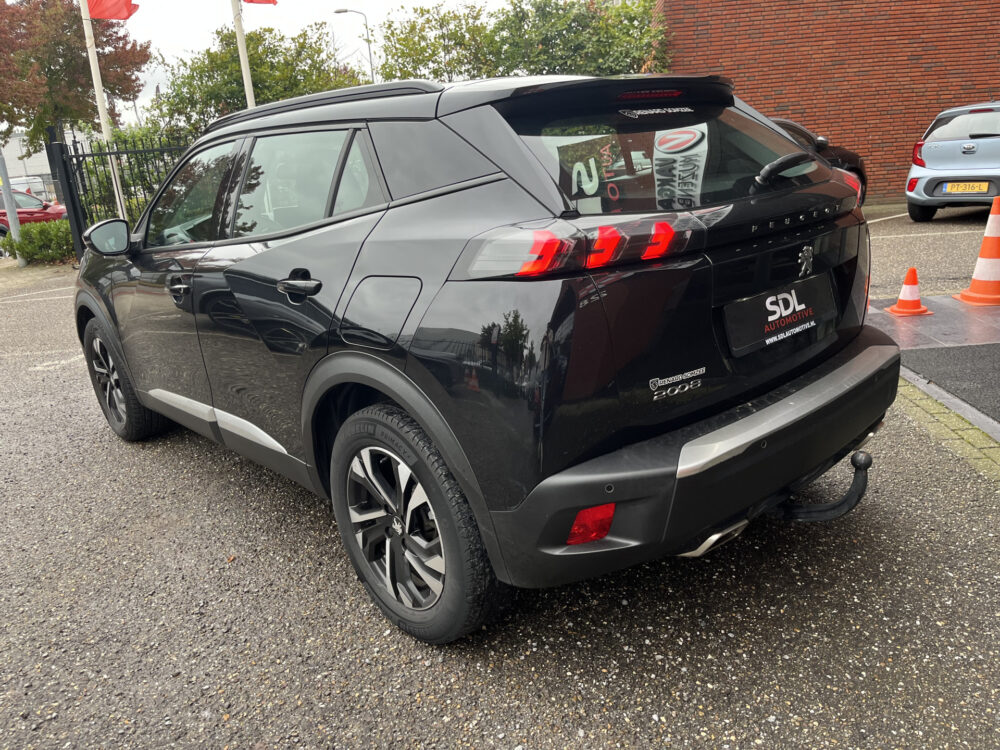 Peugeot 2008 1.2 PureTech Allure D.RIEM VERVANGEN!! // AFN. TREKHAAK // VIRTUAL COCKPIT // CAMERA+SENSOREN // NAVI+CARPLAY // HALF LEDER // L 3