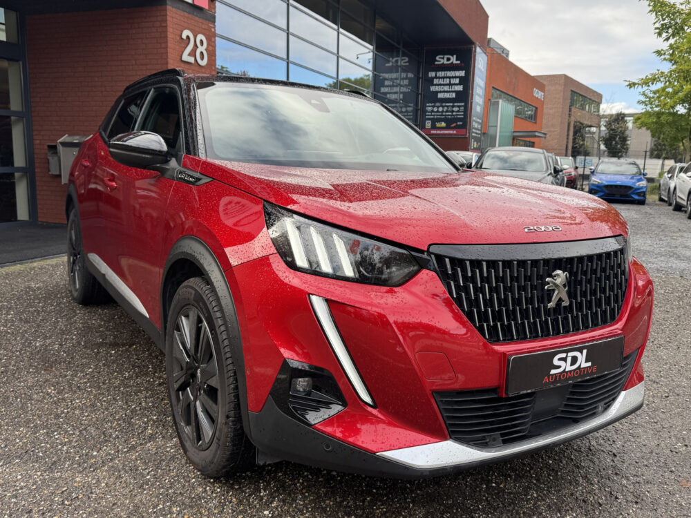 Peugeot 2008 1.2 PureTech GT-Line // FULL OPTIONS!! // FOCAL AUDIO // MASSAGE STOEL // ADAPTIVE CRUISE // PANO SCHUIF/ KANTEL DAK // 2