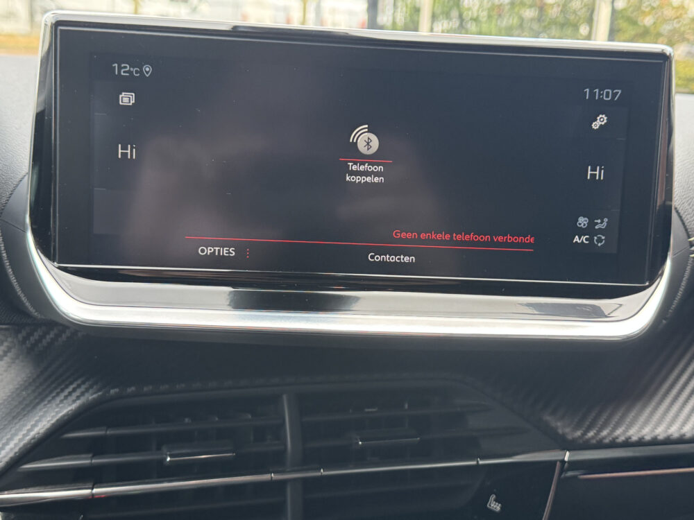 Peugeot 2008 1.2 PureTech GT-Line // FULL OPTIONS!! // FOCAL AUDIO // MASSAGE STOEL // ADAPTIVE CRUISE // PANO SCHUIF/ KANTEL DAK // 24