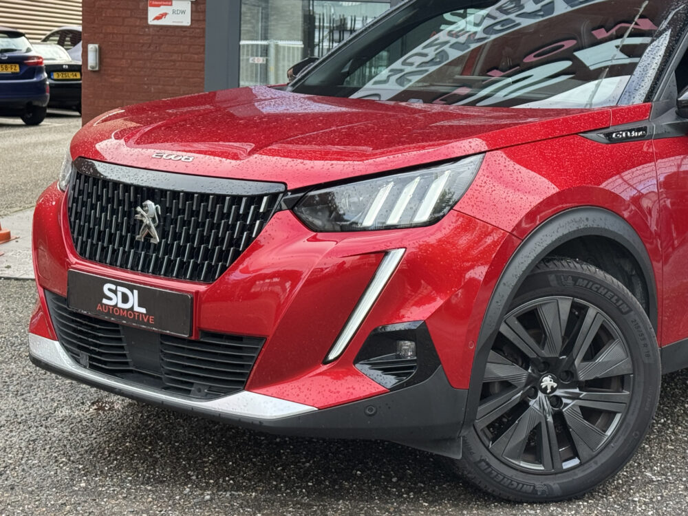 Peugeot 2008 1.2 PureTech GT-Line // FULL OPTIONS!! // FOCAL AUDIO // MASSAGE STOEL // ADAPTIVE CRUISE // PANO SCHUIF/ KANTEL DAK // 7