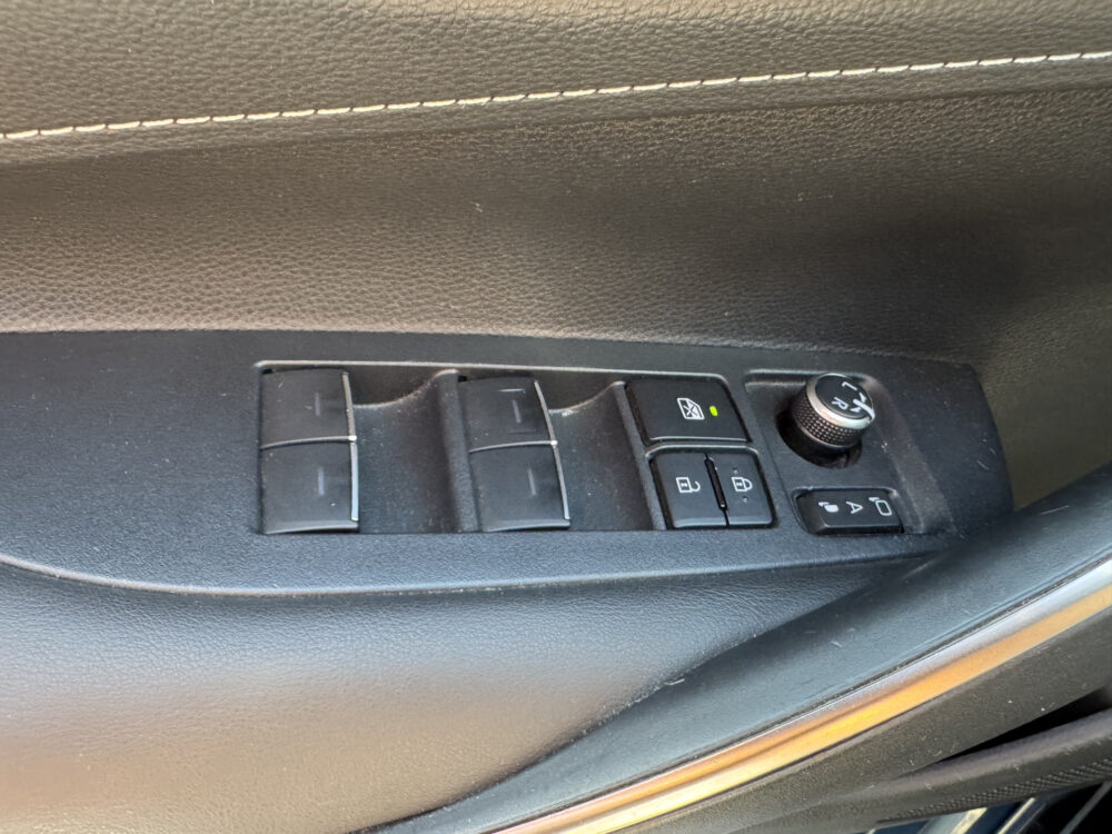 Toyota Corolla Touring Sports 1.8 Hybrid Dynamic // CAMERA // CLIMA // ADAPTIVE CRUISE // APPLE CARPLAY-ANDROID AUTO // 24