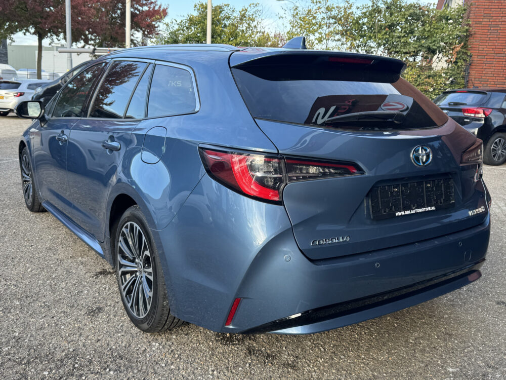 Toyota Corolla Touring Sports 1.8 Hybrid Dynamic // CAMERA // CLIMA // ADAPTIVE CRUISE // APPLE CARPLAY-ANDROID AUTO // 3