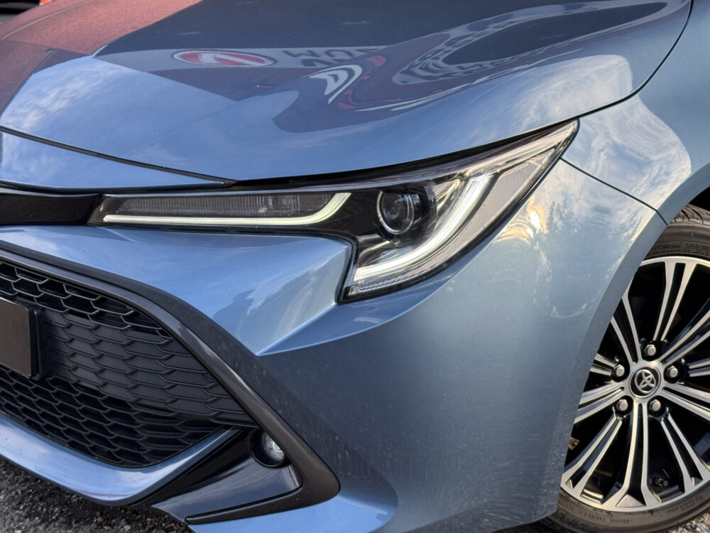 Toyota Corolla Touring Sports 1.8 Hybrid Dynamic // CAMERA // CLIMA // ADAPTIVE CRUISE // APPLE CARPLAY-ANDROID AUTO // 8