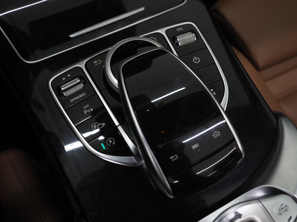 Mercedes-Benz C-Klasse Cabriolet 200 4MATIC AMG Designo 35