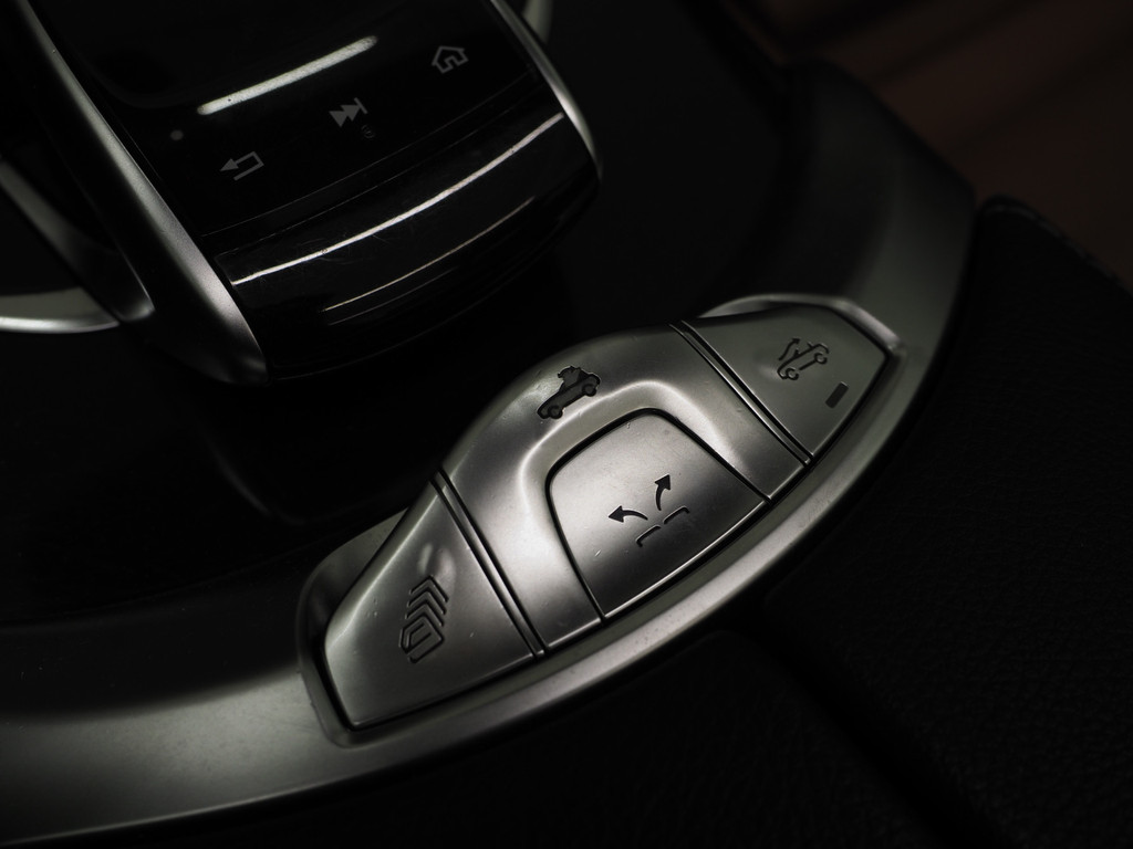 Mercedes-Benz C-Klasse Cabriolet 200 4MATIC AMG Designo 36