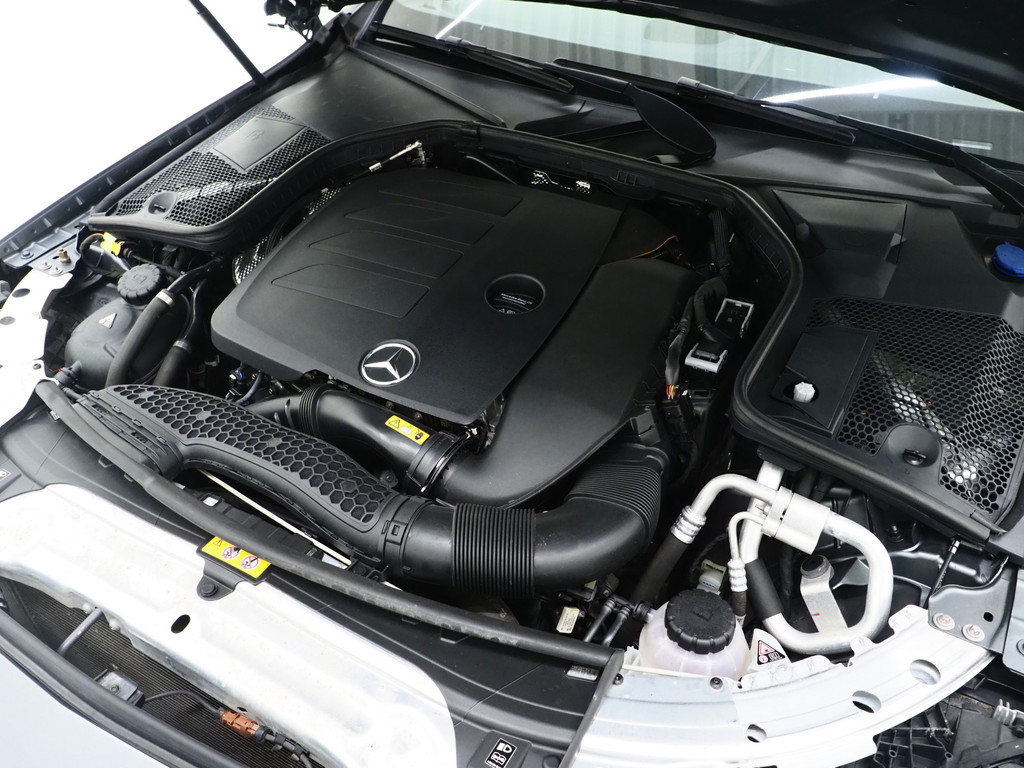 Mercedes-Benz C-Klasse Cabriolet 200 4MATIC AMG Designo 52