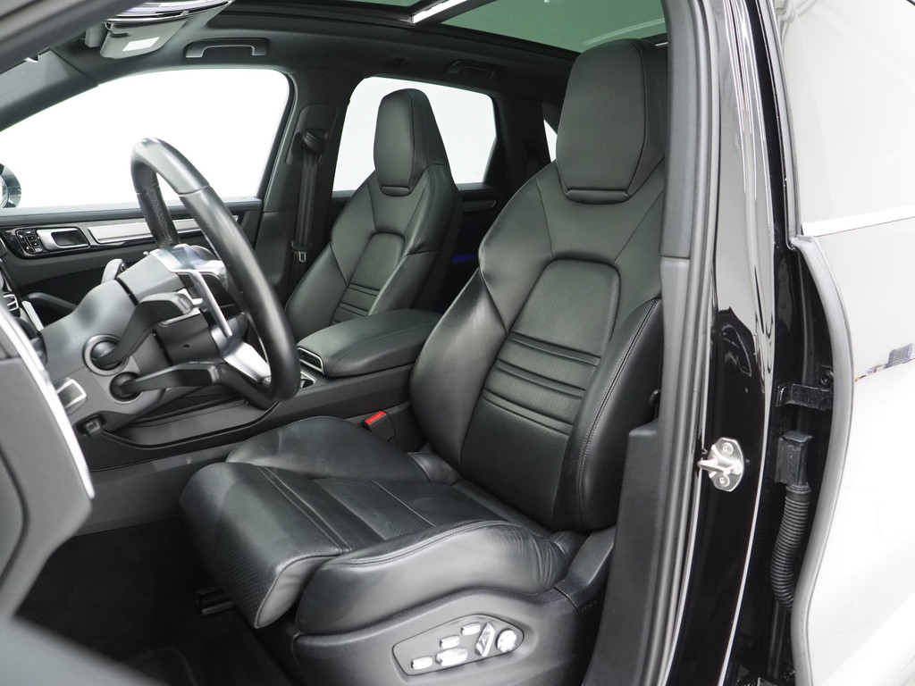 Porsche Cayenne 3.0 E-Hybrid 3
