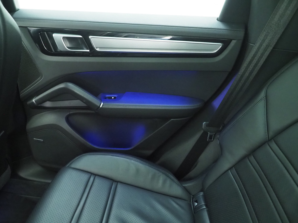 Porsche Cayenne 3.0 E-Hybrid 41