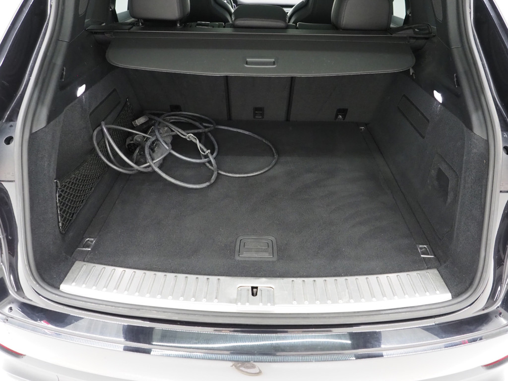 Porsche Cayenne 3.0 E-Hybrid 44
