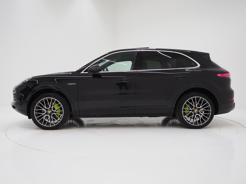 Porsche Cayenne 3.0 E-Hybrid 48