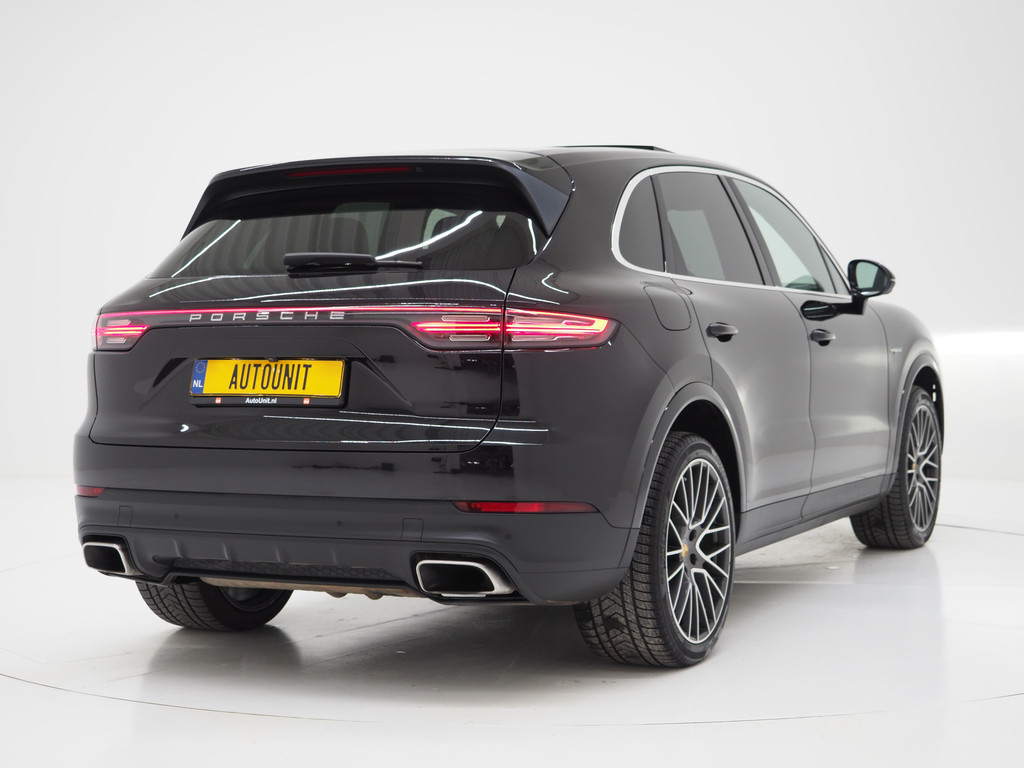 Porsche Cayenne 3.0 E-Hybrid 7
