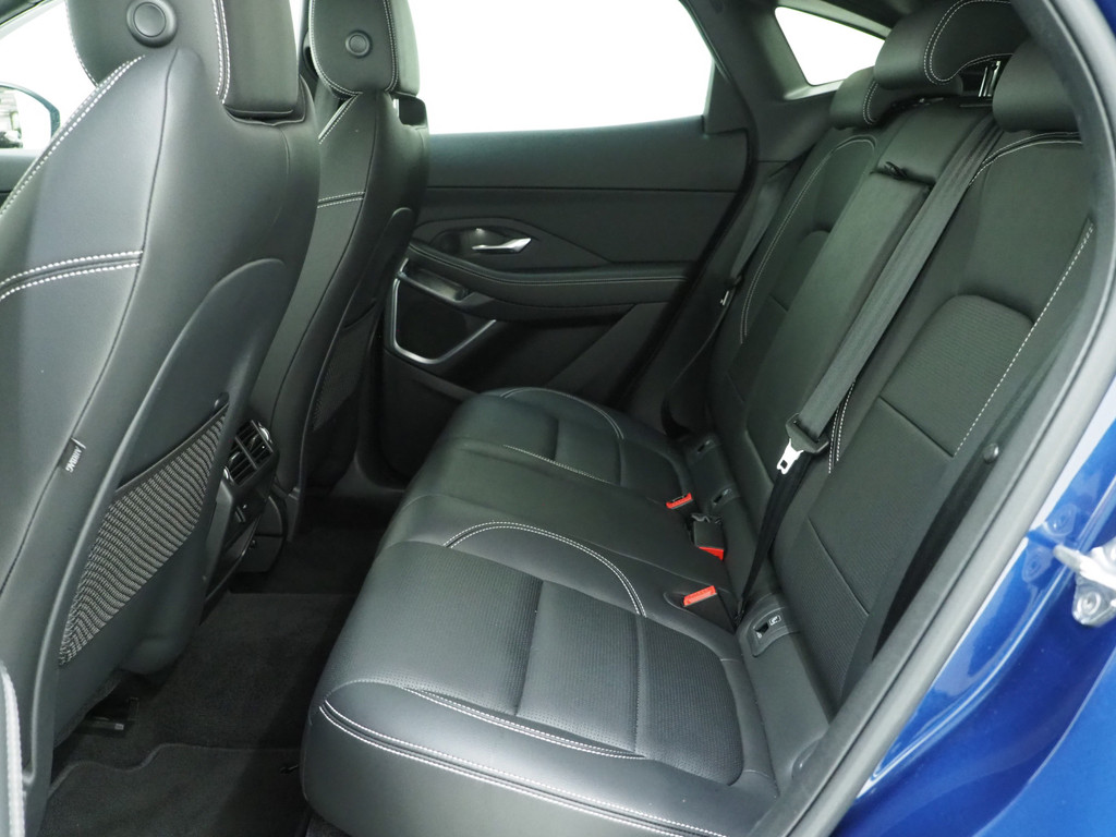 Jaguar E-Pace 1.5 P300e AWD R-Dynamic 14