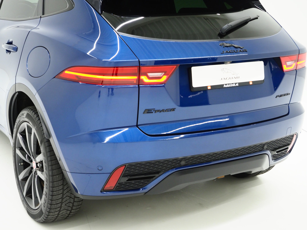 Jaguar E-Pace 1.5 P300e AWD R-Dynamic 58