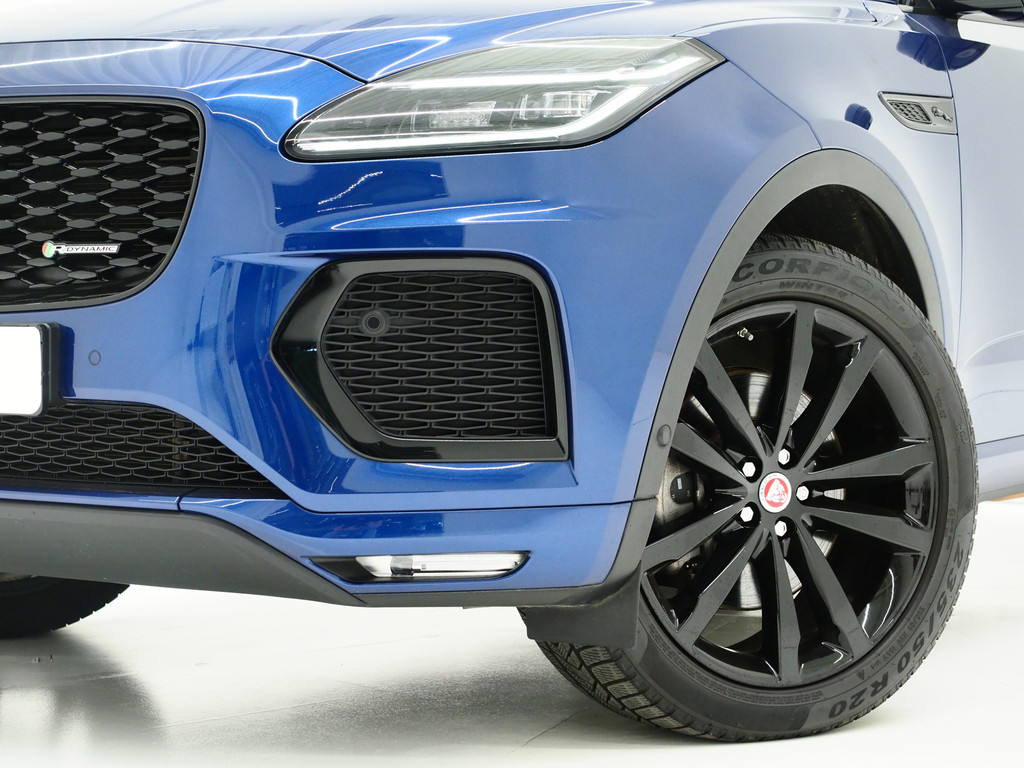 Jaguar E-Pace 1.5 P300e AWD R-Dynamic 6