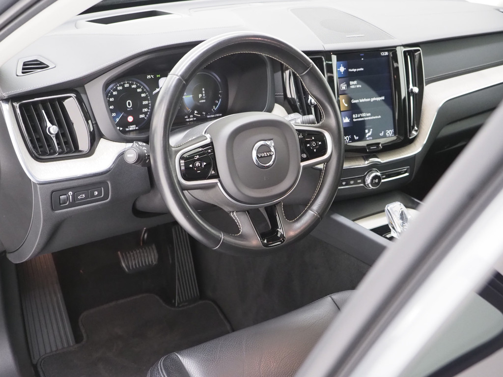 Volvo XC60 2.0 T8 Recharge AWD Inscription 17