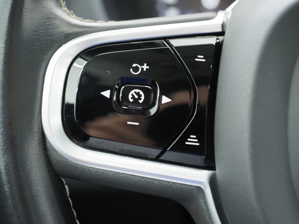 Volvo XC60 2.0 T8 Recharge AWD Inscription 22