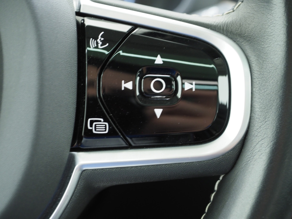Volvo XC60 2.0 T8 Recharge AWD Inscription 23