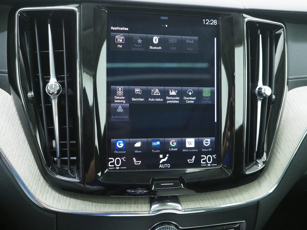 Volvo XC60 2.0 T8 Recharge AWD Inscription 28
