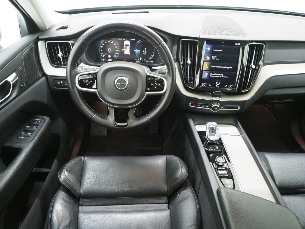Volvo XC60 2.0 T8 Recharge AWD Inscription 37