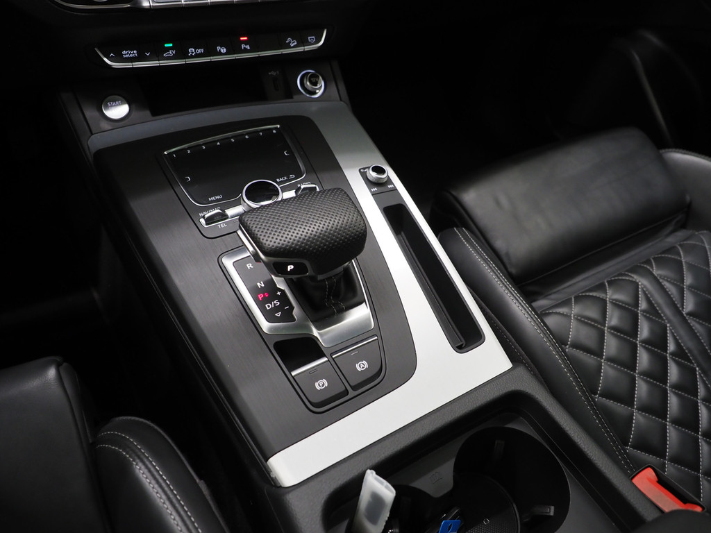 Audi Q5 55 TFSI e quattro Competition 29