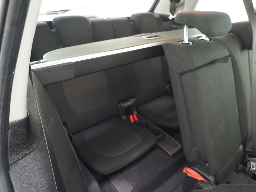BMW 2 Serie Gran Tourer 216i 7p Executive 31