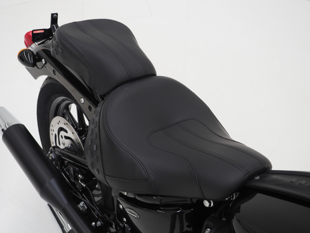 Harley-Davidson 114 FLHCS Softail Heritage Classic 114 FLHCS Softail Heritage Classic 2022 34
