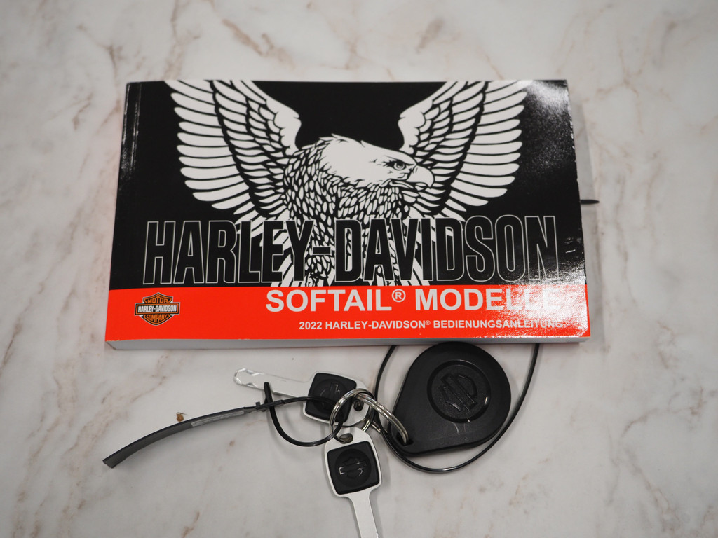 Harley-Davidson 114 FLHCS Softail Heritage Classic 114 FLHCS Softail Heritage Classic 2022 4