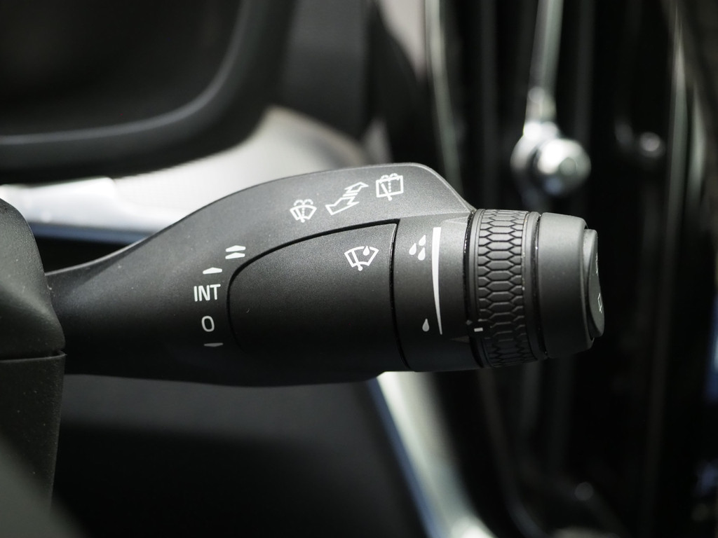 Volvo V60 2.0 T8 Twin Engine AWD R-Design 21