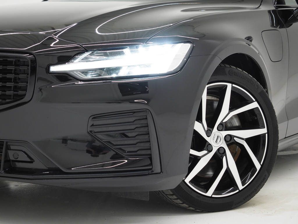 Volvo V60 2.0 T8 Twin Engine AWD R-Design 5