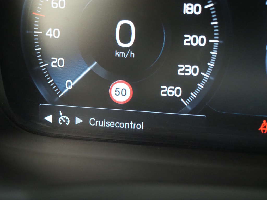 Volvo V60 2.0 T8 Twin Engine AWD R-Design 59