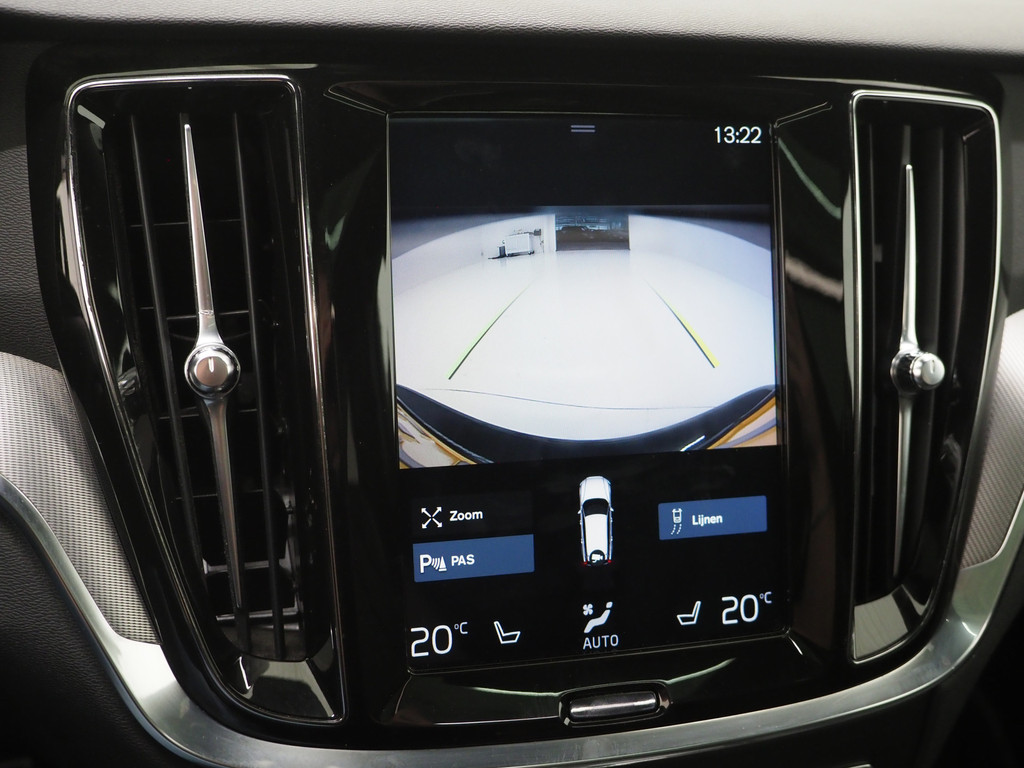 Volvo V60 2.0 T8 Twin Engine AWD R-Design 63
