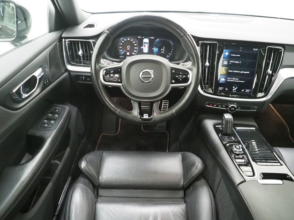 Volvo V60 2.0 T8 Twin Engine AWD R-Design 66