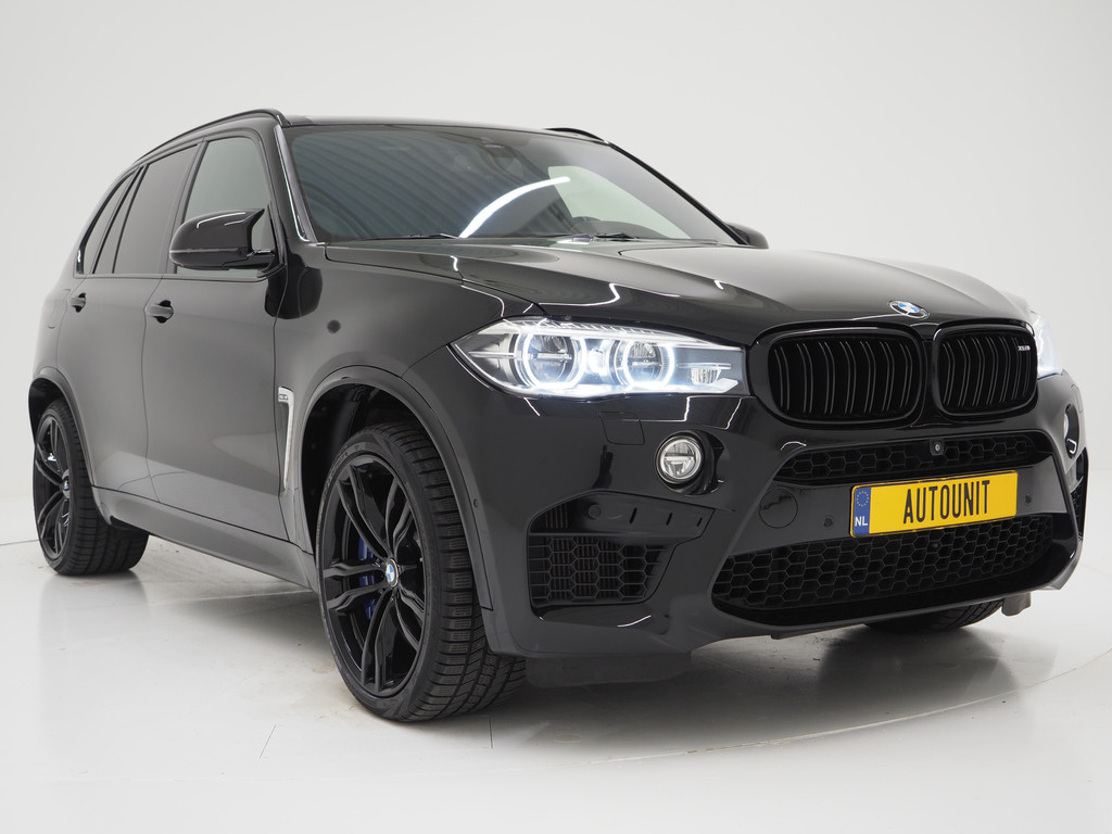 BMW X5 M 4.4 V8 576PK Black Fire Edition 10