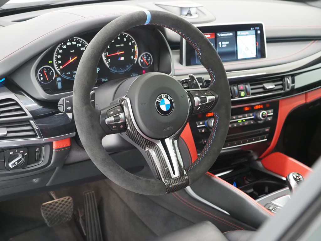 BMW X5 M 4.4 V8 576PK Black Fire Edition 21