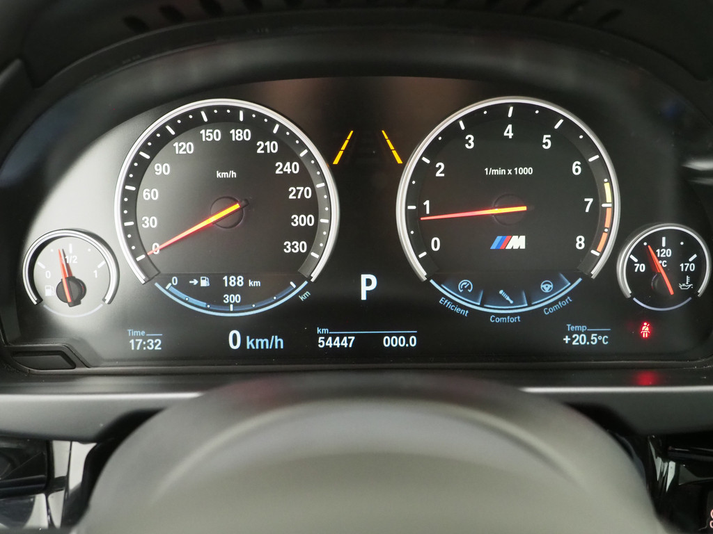 BMW X5 M 4.4 V8 576PK Black Fire Edition 32