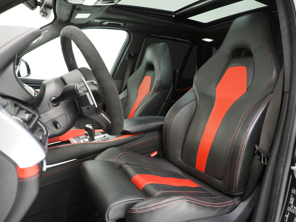 BMW X5 M 4.4 V8 576PK Black Fire Edition 57