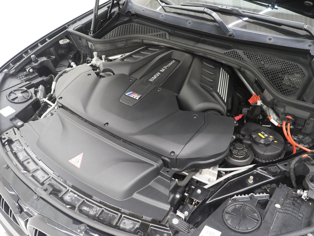 BMW X5 M 4.4 V8 576PK Black Fire Edition 6