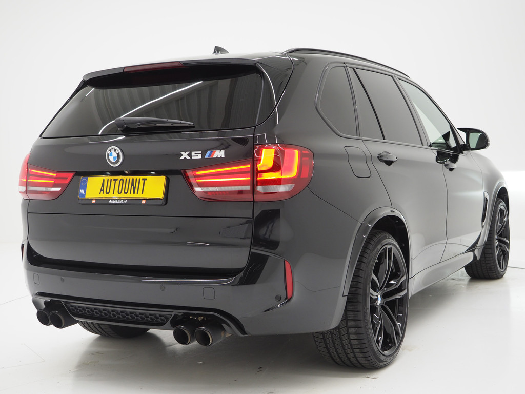 BMW X5 M 4.4 V8 576PK Black Fire Edition 8