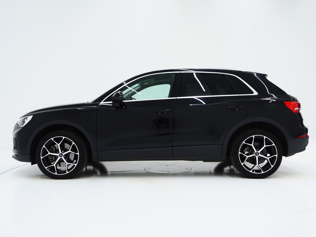 Audi Q3 45 TFSI e edition 1