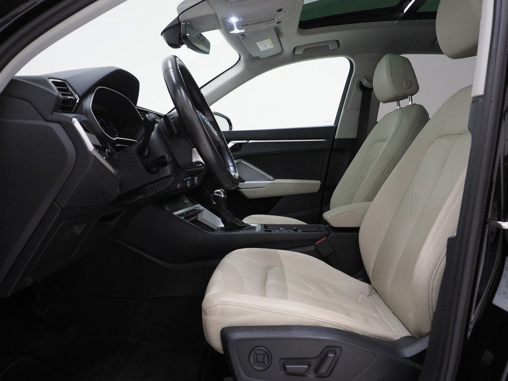 Audi Q3 45 TFSI e edition 16