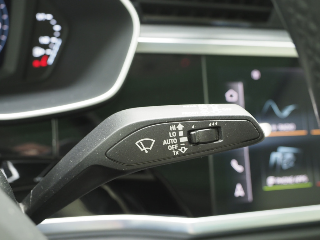 Audi Q3 45 TFSI e edition 24
