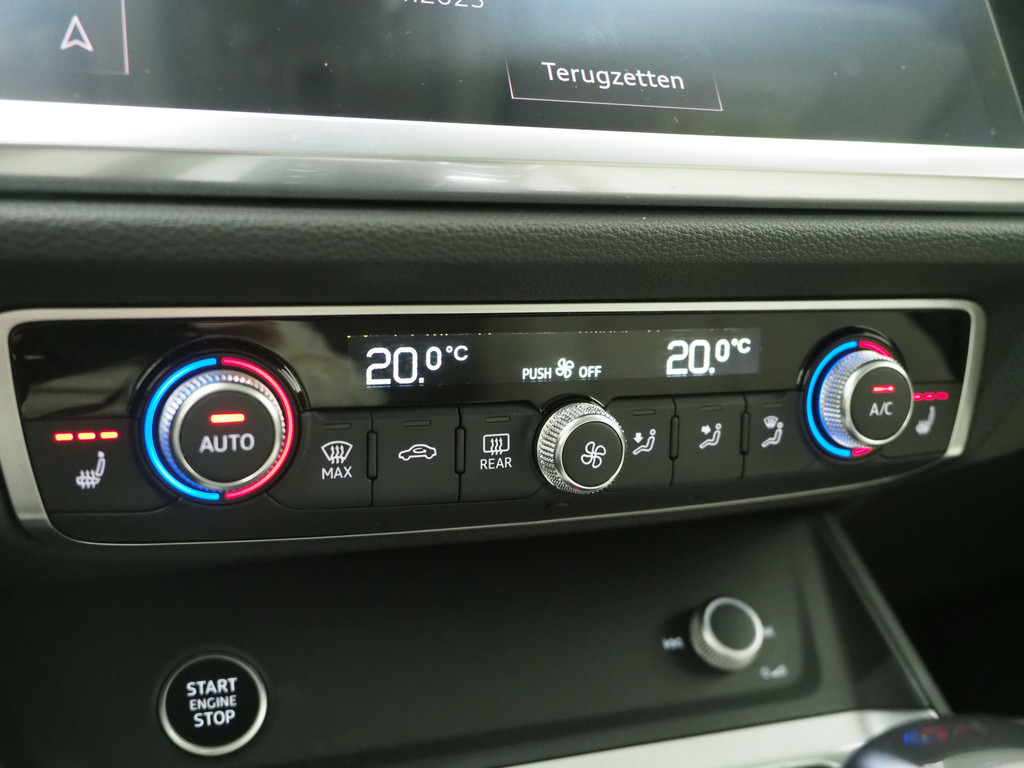 Audi Q3 45 TFSI e edition 32