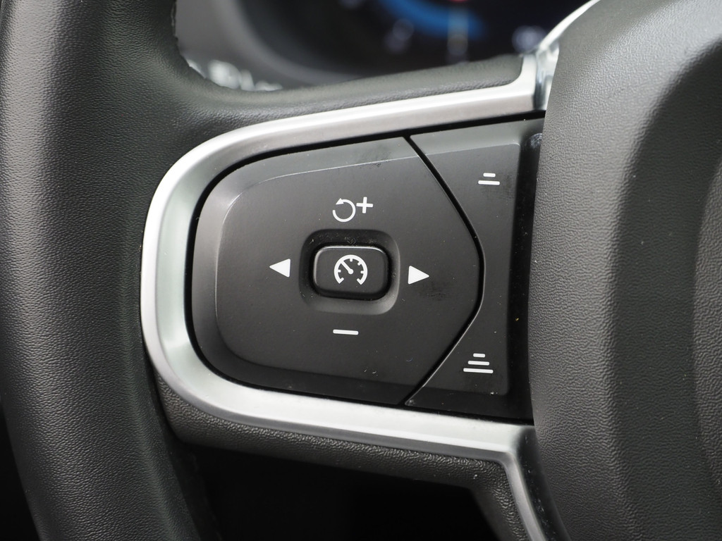 Volvo XC60 2.0 T6 Long Range Recharge AWD Inscription 23