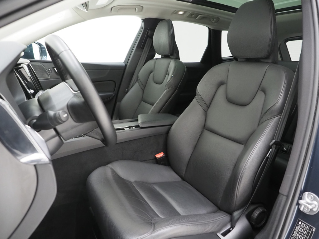 Volvo XC60 2.0 T6 Long Range Recharge AWD Inscription 3